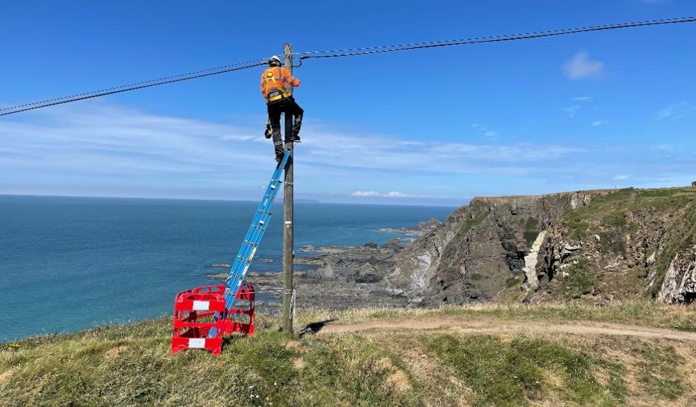 Airband engineer at Hartland Quay