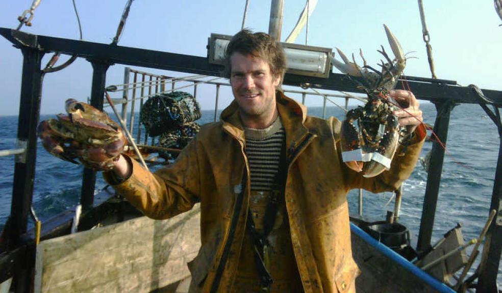 Ben Squire with crustaceans, ©SportEnvironment.com/Roy Riley