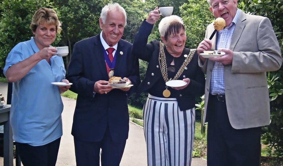 Plymouth’s new Specialist Mesothelioma Nurse Christine Jones, Councillor Brian Vincent, Plymouth’s Lord Mayor Councillor Pauline Murphy and Mesothelioma Patient Wally Wright, enjoying a cream tea