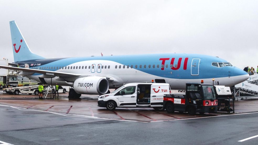 TUI aircraft at Exeter Airport