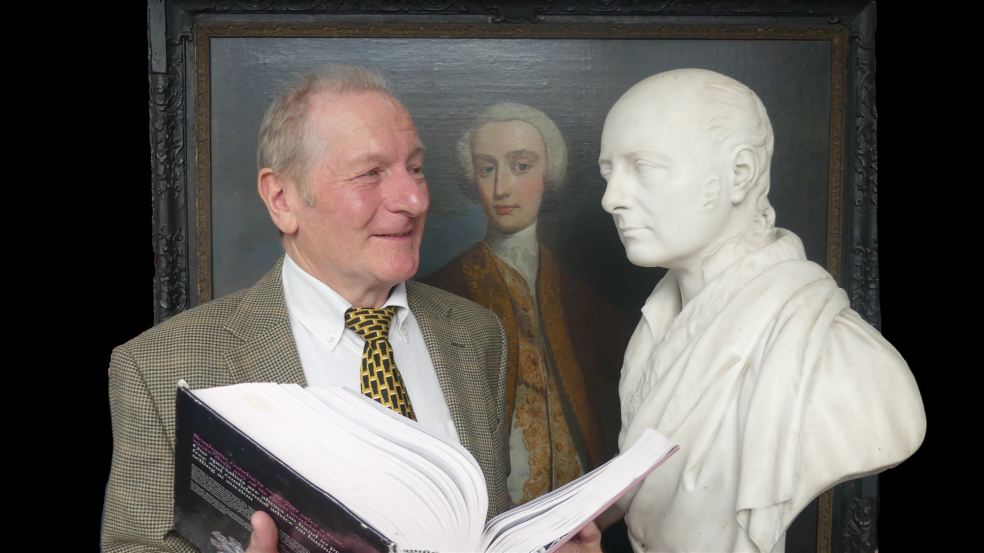 Auctioneer with the marble bust of Irish socialite George Putland