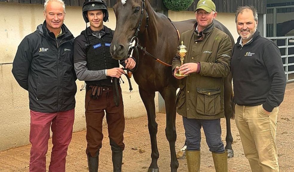 Exeter Racecourse clerk of the course Jason Loosemoore, Brendan Powell, JPR One, Joe Tizzard and Exe