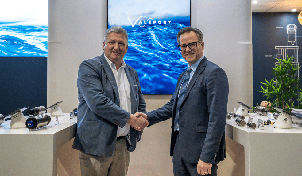 (L-R): Valeport Managing Director, Matt Quartley and Ole Søe-Pedersen, VP & GM Teledyne Marine Europe