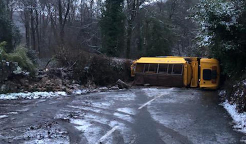 Overturned gritter at Holne