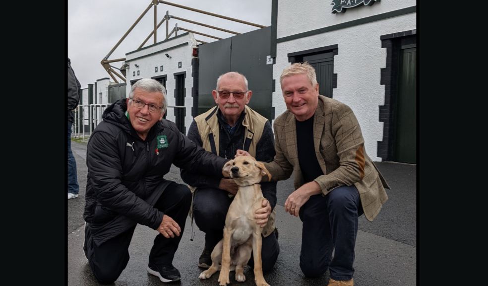 Pictured L-R:  Paul Hart, Stanley Cartwright & former captain Leigh Cooper