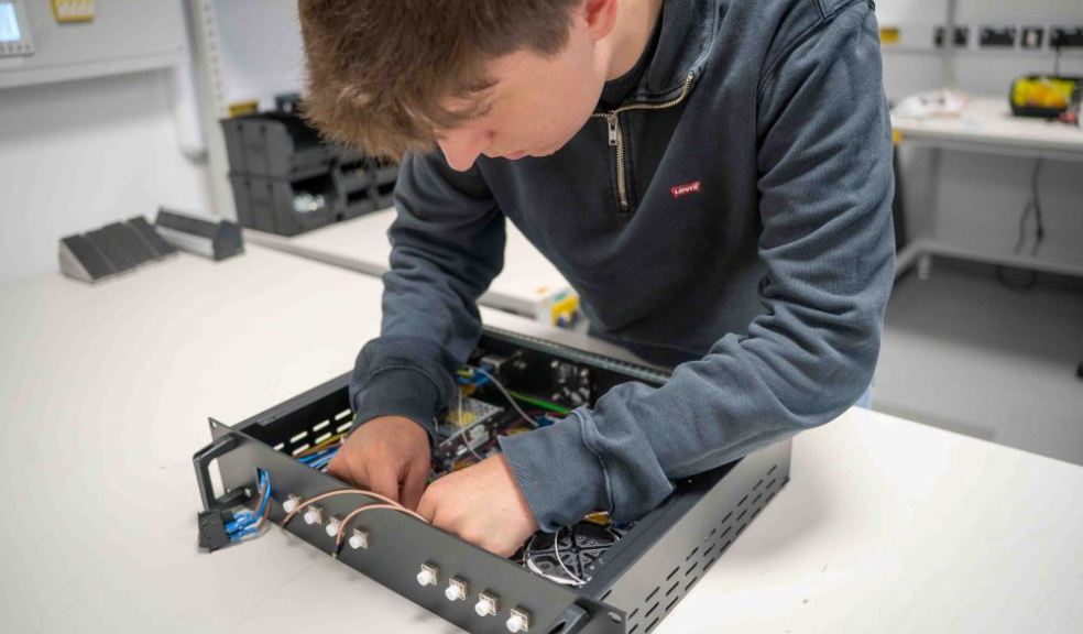 Ollie Lee has secured an engineering apprenticeship