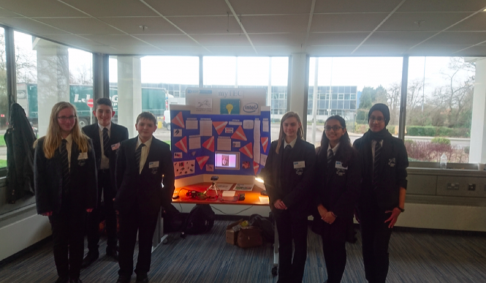 Jenna Brooks, Will Sumner, Harrison Dowell, Haylie Vallende,r Jiya Arora and Sarah Shah