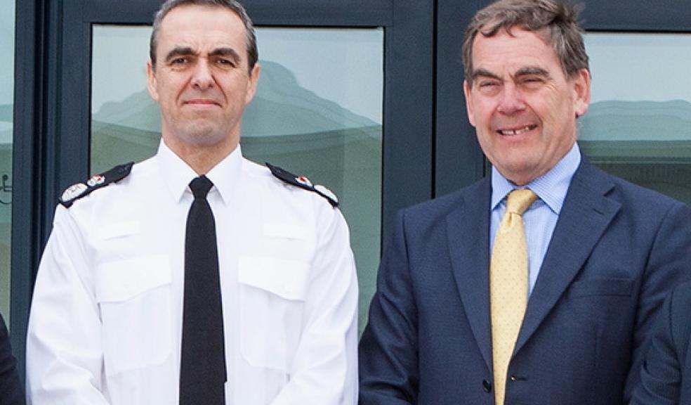 PCC Tony Hogg and Chief Constable Shaun Sawyer call for MPs to back a better deal for the region