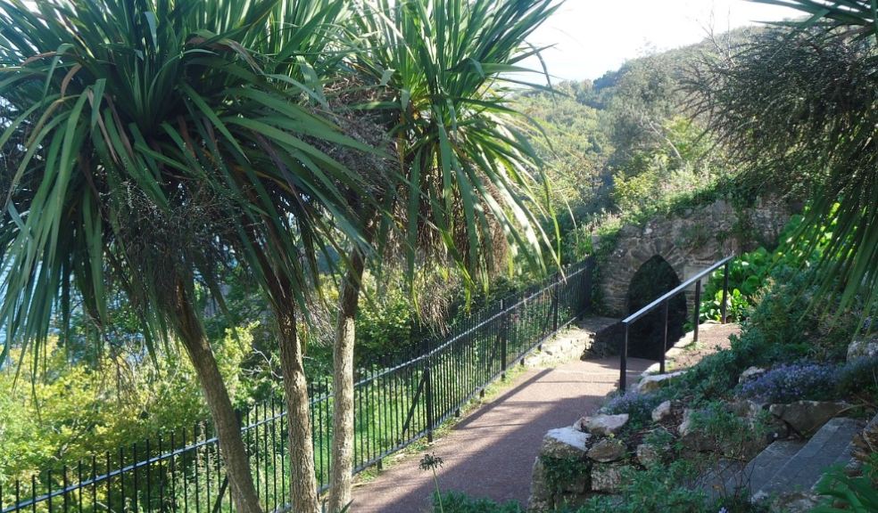 Explore Babbacombe