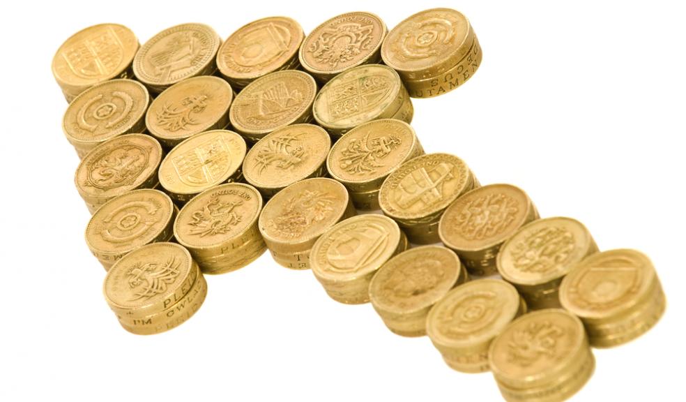 Plans for a pay rise for many of the lowest paid council workers have been approved