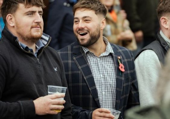 Beat the Blues Raceday with instant prizes for early arrivals