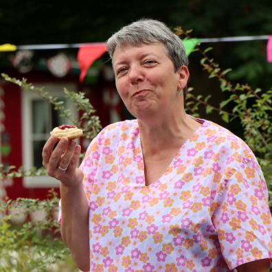 Enjoy a cream tea and support your local children's hospice while doing so
